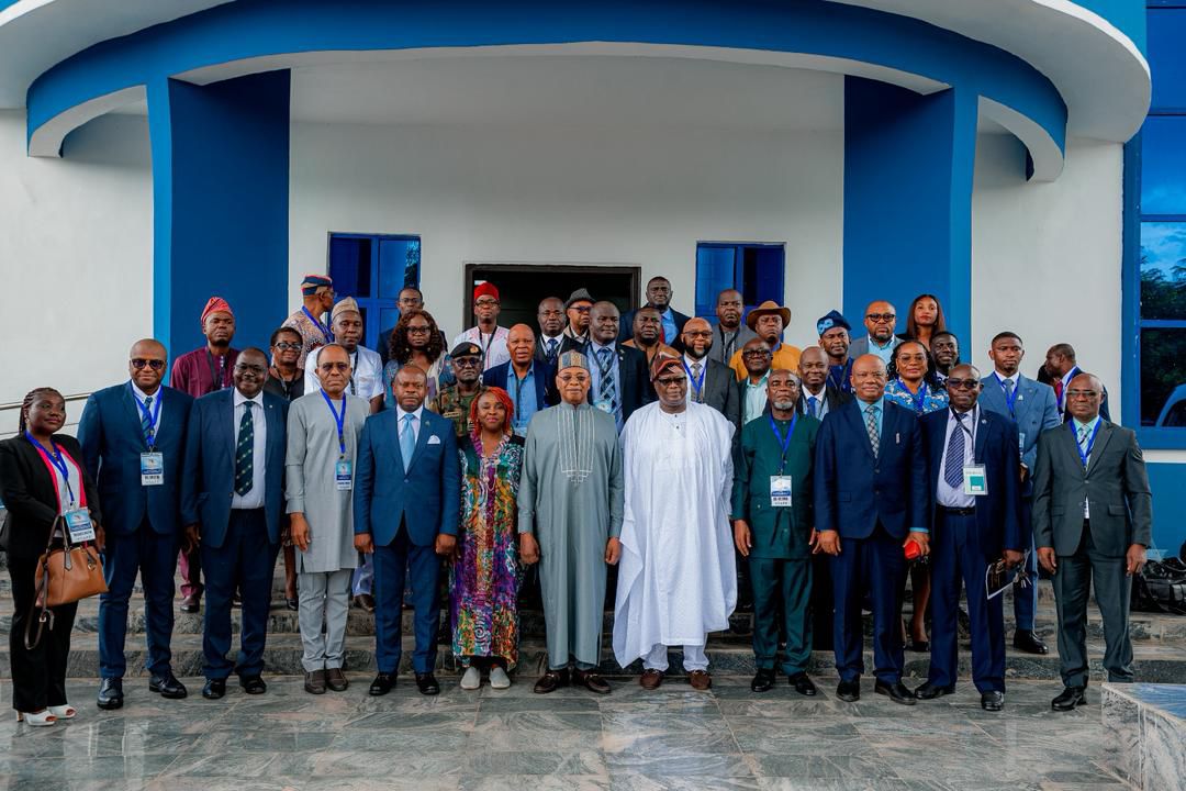 Adalikwu réaffirme le renforcement des capacités maritimes tandis que l'OMAOC encourage le partenariat avec les établissements de formation