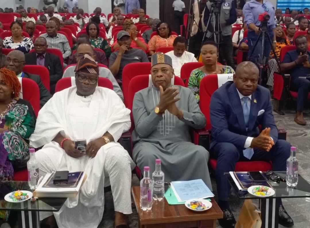 Adalikwu réaffirme le renforcement des capacités maritimes tandis que l'OMAOC encourage le partenariat avec les établissements de formation